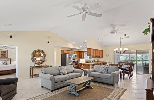 Coury Casa | Coral Cottage at Key Colony Beach ~ Charming home with private pool!