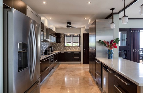 Old Trees Bay Condominio | Coral Cove 14 Penthouse - Condo Crowsnest | Beach Front - Located in Exquisite Saint James with House Cleaning Included