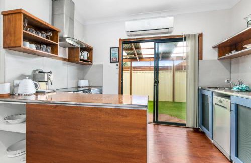 Aldinga Beach Casa | Coral Haven - Aldinga Beach - C21 SouthCoast Holidays
