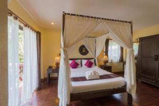 Phongprasan Complejo | Coral Hotel Bangsaphan