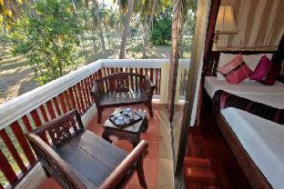 Phongprasan Complejo | Coral Hotel Bangsaphan