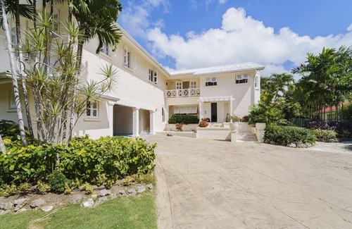 Gibbes Casa | Coral House 3 Home by Bluescape