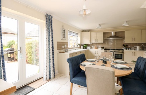 Overstrand Cabaña | Coral House