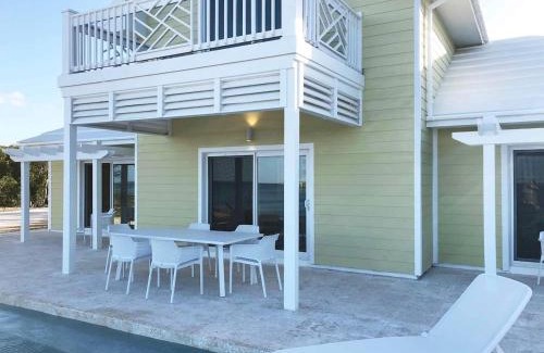 Governor's Harbour Casa | Coral Point home