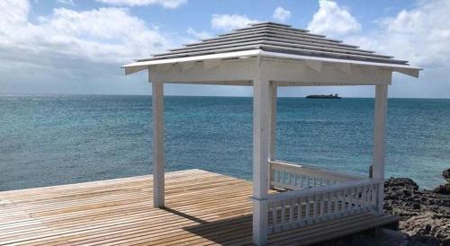 Governor's Harbour Casa | Coral Point home