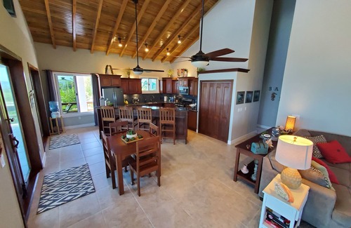 Isla de Utila Casa | Buceo / snorkel en el piso principal de Coral Ridge House