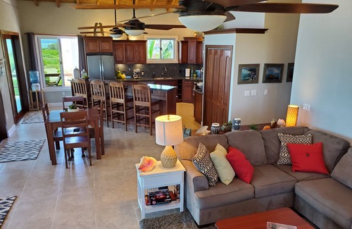 Isla de Utila Casa | Coral Ridge House Main Floor - 1 Bedroom / 1 Bathroom - Spectacular Oceanfront