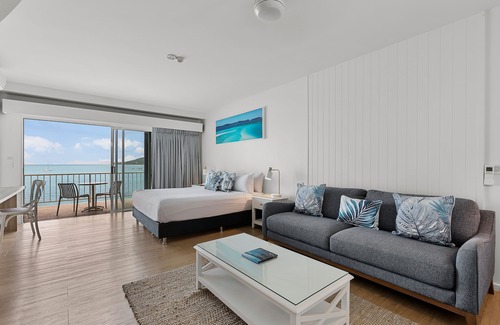 Airlie Beach Hotel | Coral Sea Resort