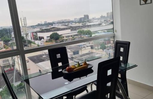 Guayaquil Apartamento | CORAL SUITE CON VISTA CIUDAD/PISCINA, GYM, PARQUEO