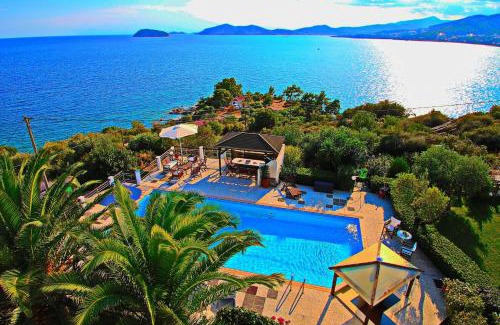 Palaio Tsifliki Villa | Coral Suite