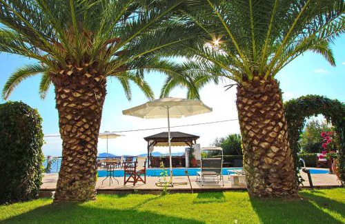 Palaio Tsifliki Villa | Coral Suite