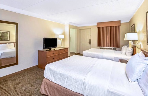 North San Antonio - SAT Hotel | Coratel Inn and Suites By Jasper Wonderland