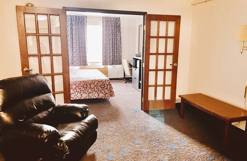 Northfield Hotel | Coratel Inn & Suites By Jasper Northfield