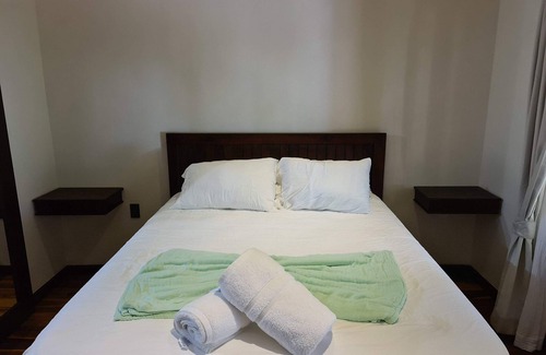 Dominical Hotel | Corcovado Queen Room at Hona Beach Hotel