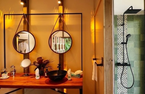 Bahía Drake Hotel | Corcovado Wilderness Lodge by SCP