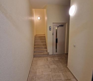 Gare Apartamento | Core Luxembourg City Mirrorview-Parking and Breakfast