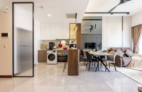Imbi Condominio | #Core Residence TRX 2BR #4Pax #2Gbps Wifi #Netflix #Hotel Feel #Bukit Bintang