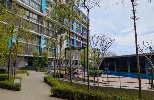 Kota Warisan Apartamento | Core Soho Suit Kip Sentral Kotawarisan Family Studio Near KLIA & KLIA2