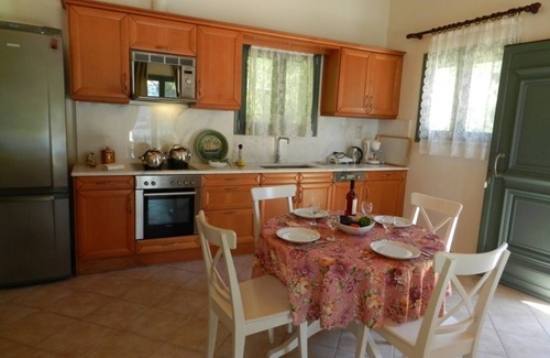 Kefalari Villa | Bonita casa de vacaciones barata con piscina pequeña y vistas al mar incl. TV satelital y WiFi