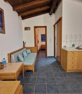 Agios Matthaios Casa | Corfu sea front apartment, The nest