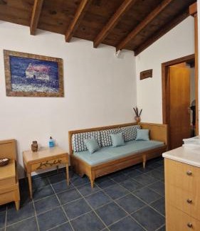 Agios Matthaios Casa | Corfu sea front apartment, The nest