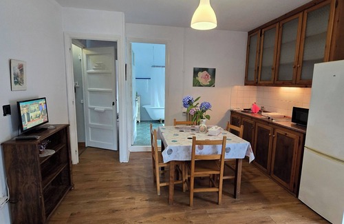Luerces Apartamento | Corias Apartamentos Rurales junto al Bosque encantado y Rio Narcea