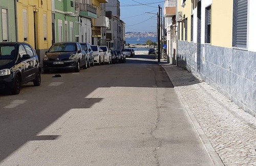 Seixal Apartamento | Cork House (En el corazón de Seixal Portugal a 20 minutos de Lisboa)