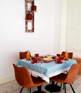 Esmoriz Casa | Cork Train Station Guesthouse