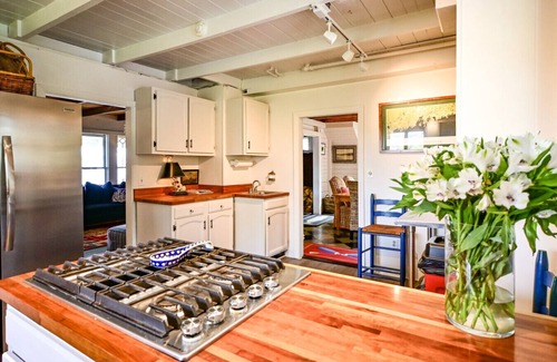 Bayville Cabaña | Cornell Lane Cottage: Oceanfront Retreat with Private Dock & Stunning Linekin Bay Views