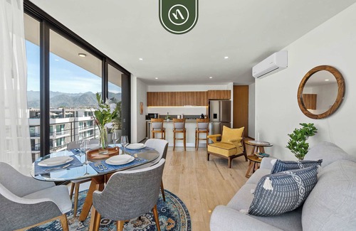 Lázaro Cárdenas Apartamento | Corner 2 BR Condo - Rooftop Pool with Oceanview