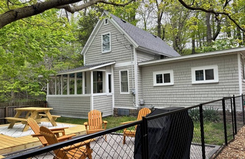 Saugatuck Casa | Corner Cottage, Downtown Saugatuck