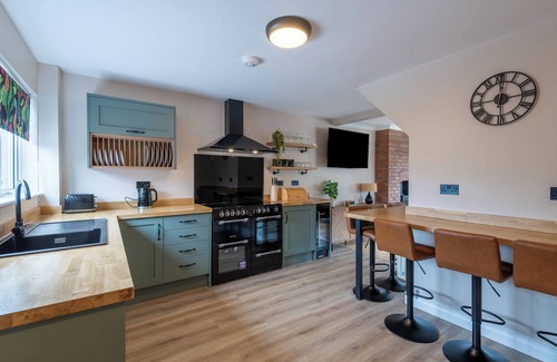 Wellington Casa | Corner House Central Location