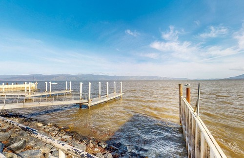 Lakeport Cabaña | Corner Lot Carriage House with Storybook Yard