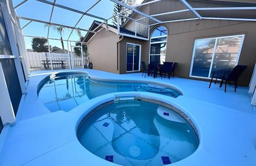 Indian Wells Casa | Corner Lot Pool Home Central Located near Disney