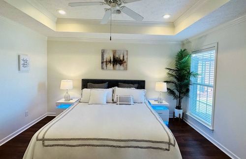 Gunter Afs Casa | Corner lot with water view home in Montgomery AL. 10 mins to everything.
