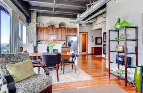 Five Points Condominio | Ático de esquina con las mejores vistas de la ciudad y la montaña en Denver