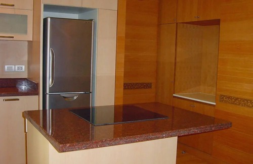 Khlong Ton Sai Apartamento | Corner river view one bedroom apartment