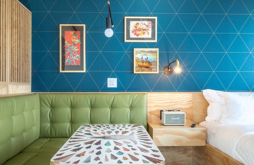 East Cesar Chavez Hotel | Corner Room at Arrive Austin, Pets Are Allowed!