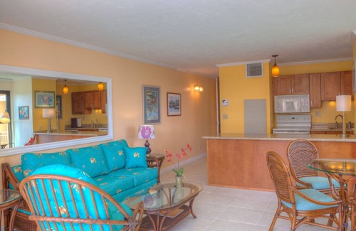Kihei Condominio | Unidad de esquina con vistas desde todas las ventanas - Críticas impresionantes