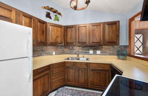 Canton Casa | Cornerstone Cabin at Springdale