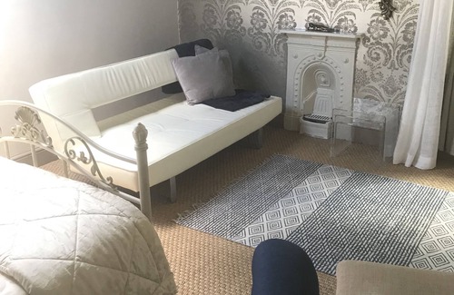 Trafford Casa | Cornerstones Guest House