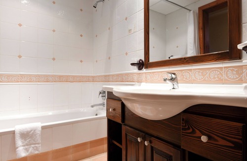 Xaghra Hotel | Cornucopia Hotel