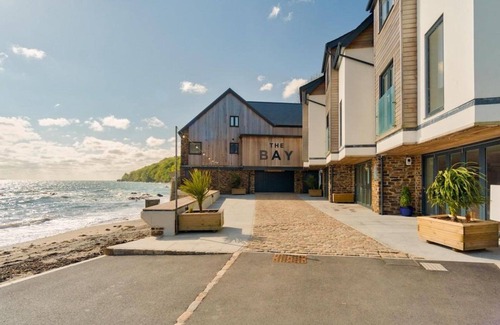 Cawsand Apartamento | Cornwall Beachfront Stay | Walk to Pubs & Pasties