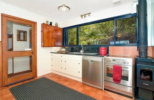 Coromandel Cabaña | Coromandel Cottage - Romantic Rustic - Sea views