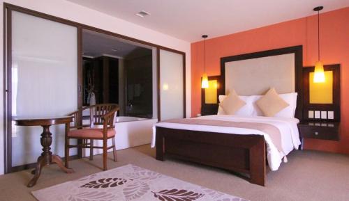 Coron Town Proper Hotel | Coron Gateway Hotel & Suites