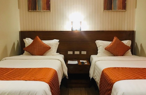 Coron Hotel | Coron Soleil Express Hotel