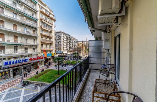 Thessaloniki City Centre Apartamento | Corona Deluxe Apt Must