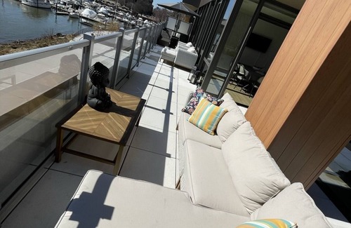 Southwest Apartamento | CORPORATE RENTAL ON THE RIVER IN SOUTHWEST WASHINGTON DC