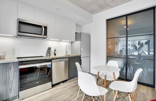 Wellington Village Apartamento | CorporateStays - Beautiful 1BR - Canvas Lofts