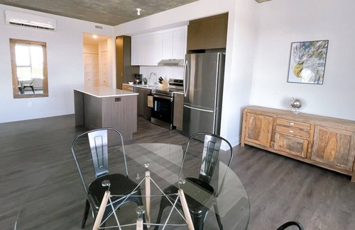 Saint-Laurent Apartamento | Corporate Stays | Monarc | Sleek 2BR apt